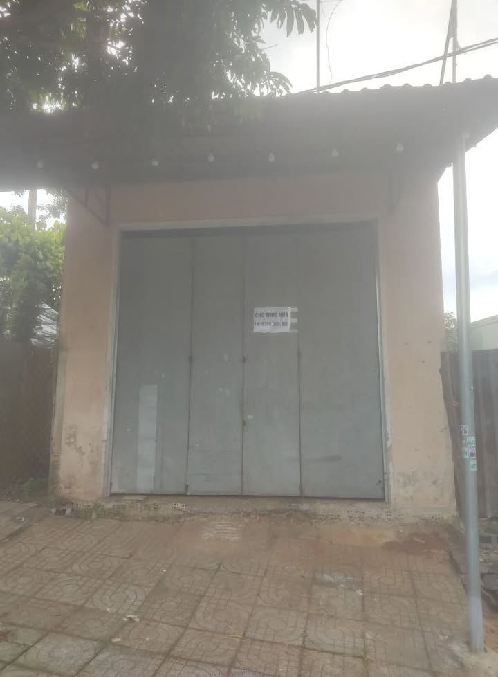 Nhà cho thuê 351 Cách Mạng Tháng 8, Pleiku 4.5m - Giá chỉ 3.5 triệu/tháng!