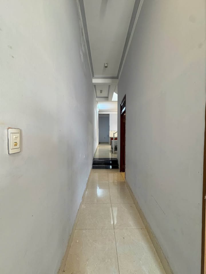 Nhà cho thuê hẻm 142 Y Moan 1 phòng ngủ giá 4 triệu - Không thể bỏ lỡ!