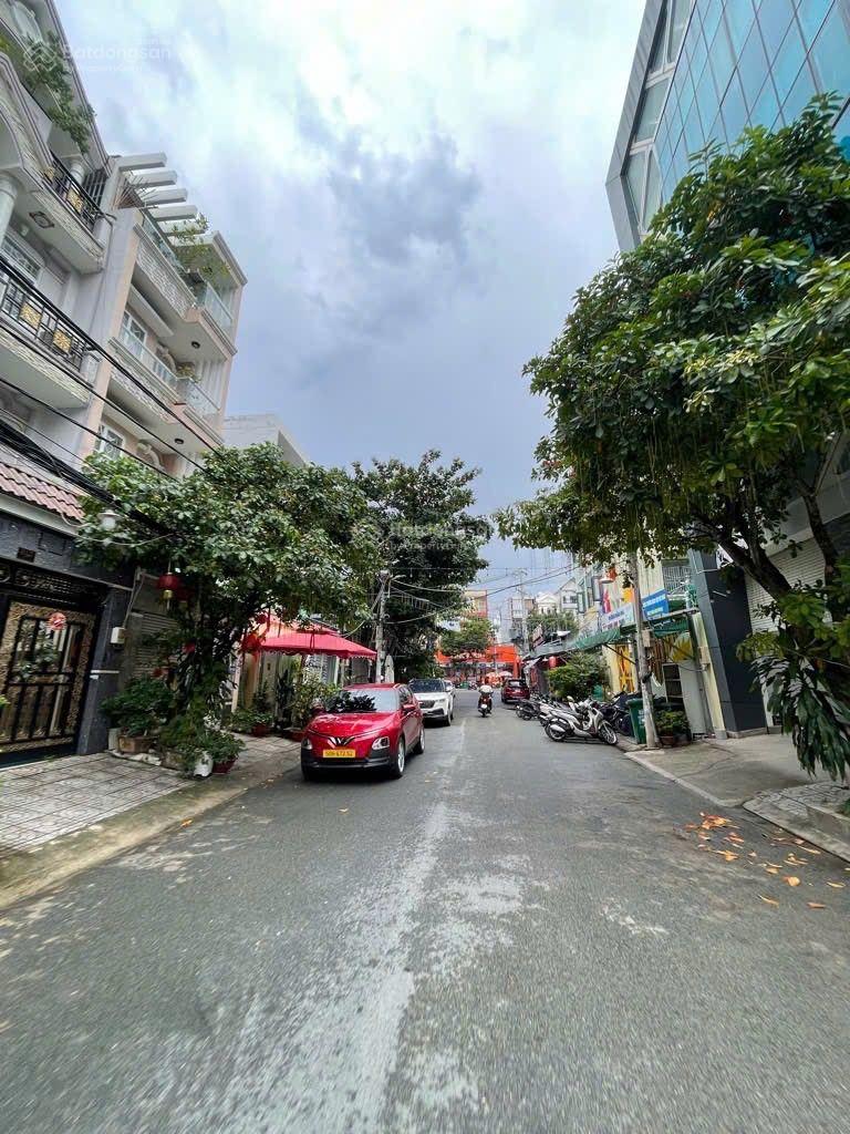 Biệt thự Hoàng Quốc Việt, Q7, 120m² giá 17 tỷ - Sẵn sàng vào ở ngay!