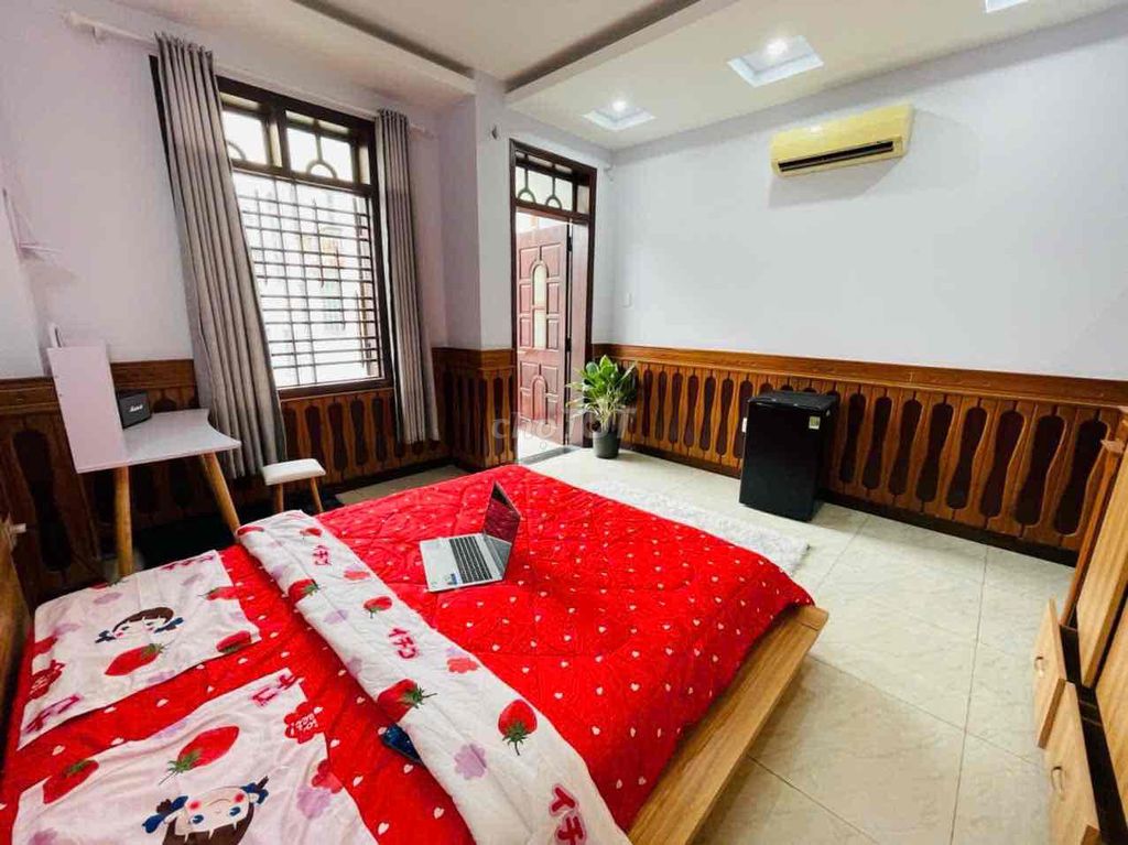 Căn hộ cho thuê quận Bình Thạnh 27m² giá 6.2 triệu - Tiện nghi đầy đủ, ban công thoáng mát!