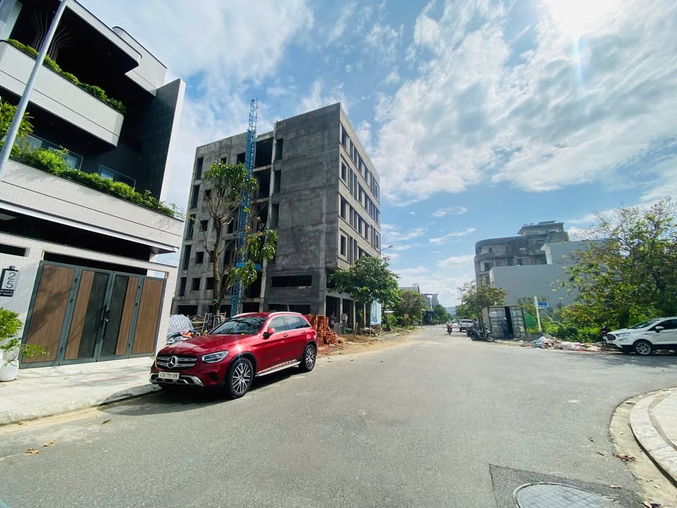 Đất Hòa Minh 30 Đà Nẵng 200m² giá 1x tỷ - Cách biển 150m