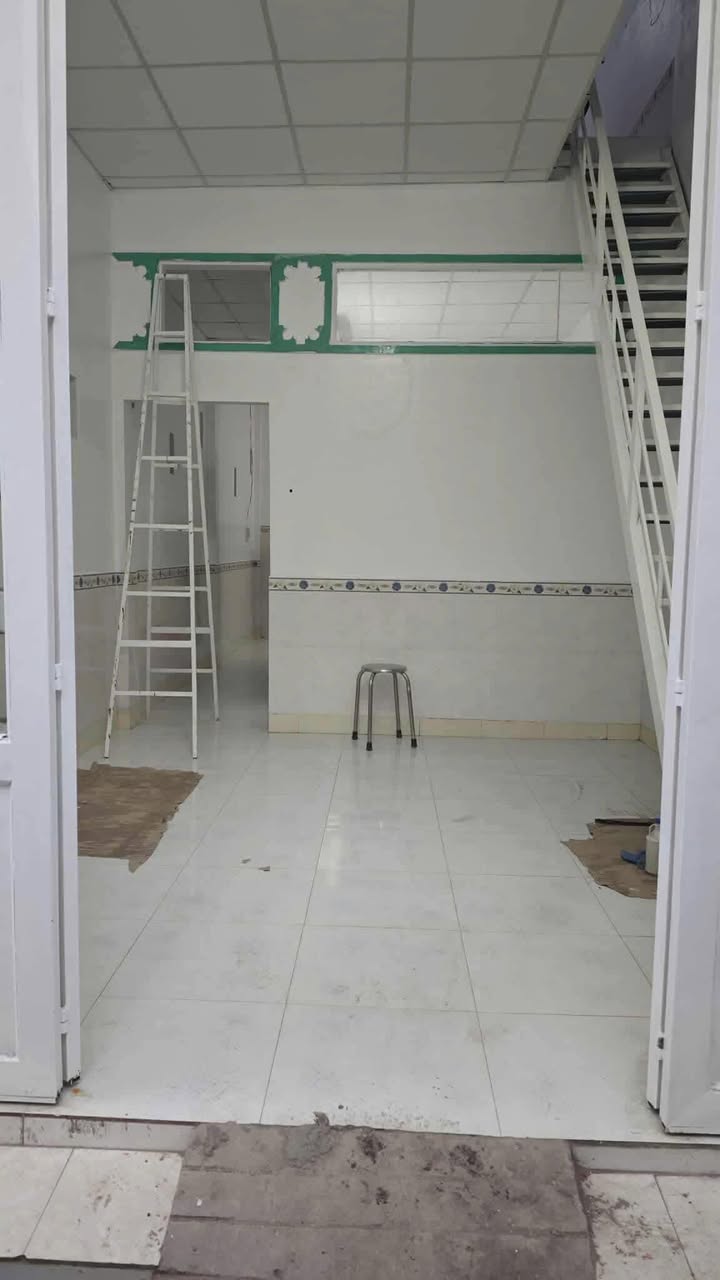 Nhà trệt lầu cho thuê tại hẻm 577 đường 30/4, Ninh Kiều - Giá chỉ 5 triệu/tháng!