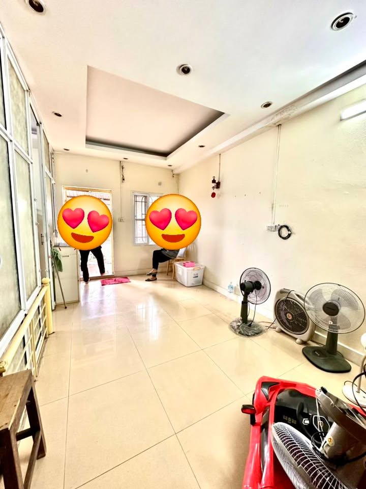 Căn hộ penthouse Hoàn Kiếm 100m² giá 4.5 tỷ - Vị trí đắc địa gần Hồ Gươm!