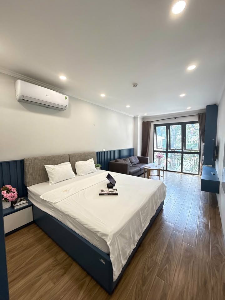 Phòng cho thuê 140 Giảng Võ, Ba Đình - Full nội thất, xe ô tô đỗ cửa!