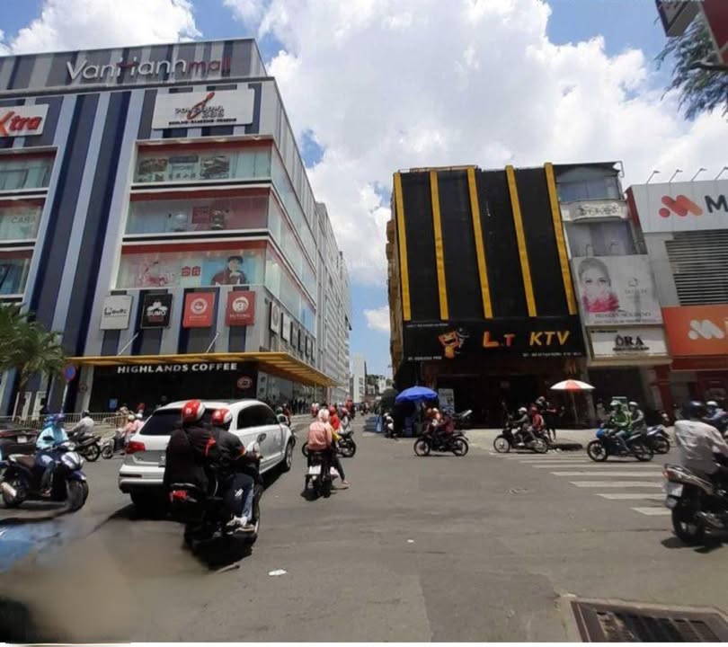 Bán FrontHouse đường Cộng Hòa, Tân Bình 153m² giá 28 tỷ - Kinh doanh đỉnh cao!