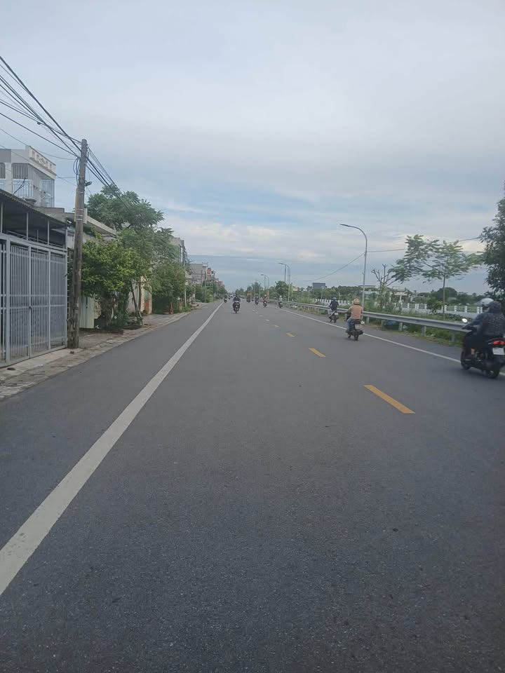 Đất nền tại xã Tây Tiến, Tiền Hải, Thái Bình 132m² giá 1.9 tỷ - Sổ đỏ chính chủ!