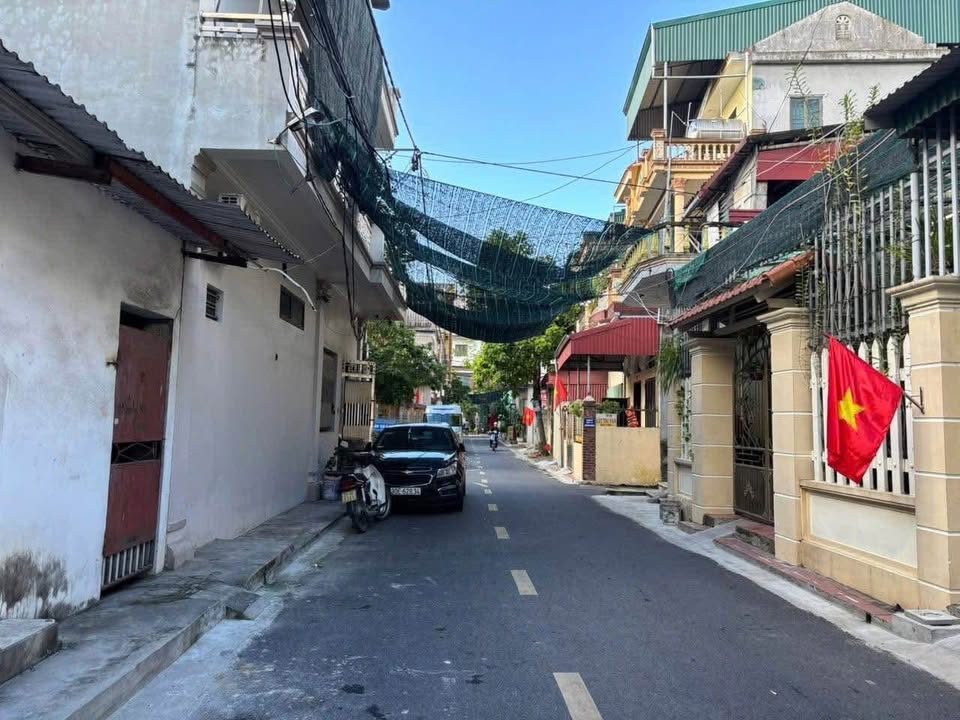 Đất nền Ninh Bình 42m² giá rẻ - Đối diện chợ, đường thông thoáng!