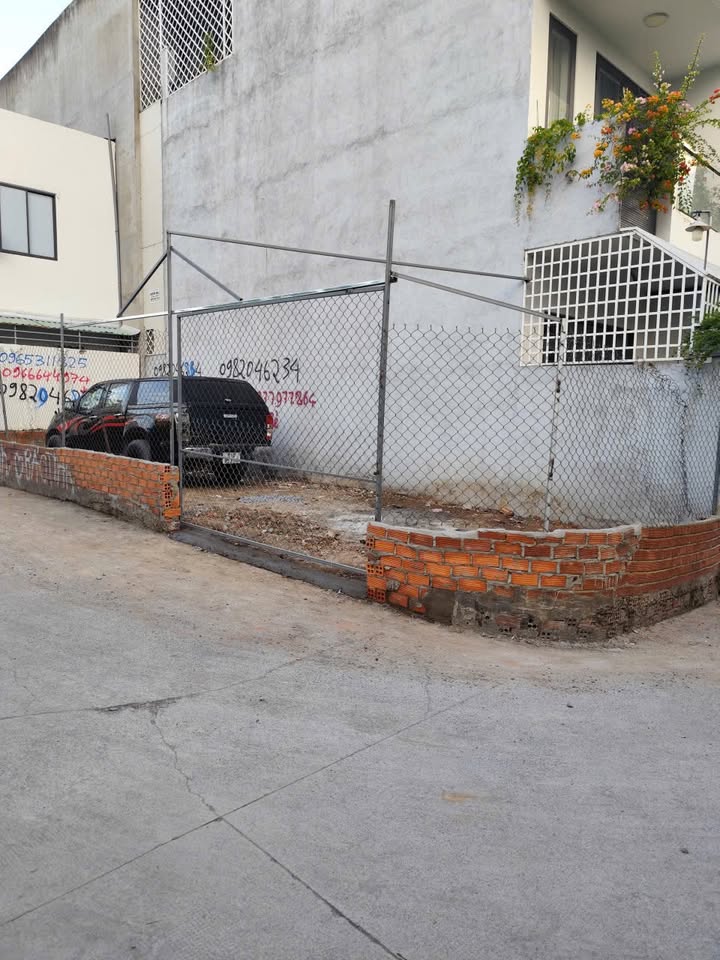 Đất lô góc 2 mặt tiền hẻm Thông xe hơi, Bình Chiểu 53m² giá 3.8 tỷ - Cơ hội đầu tư hấp dẫn!