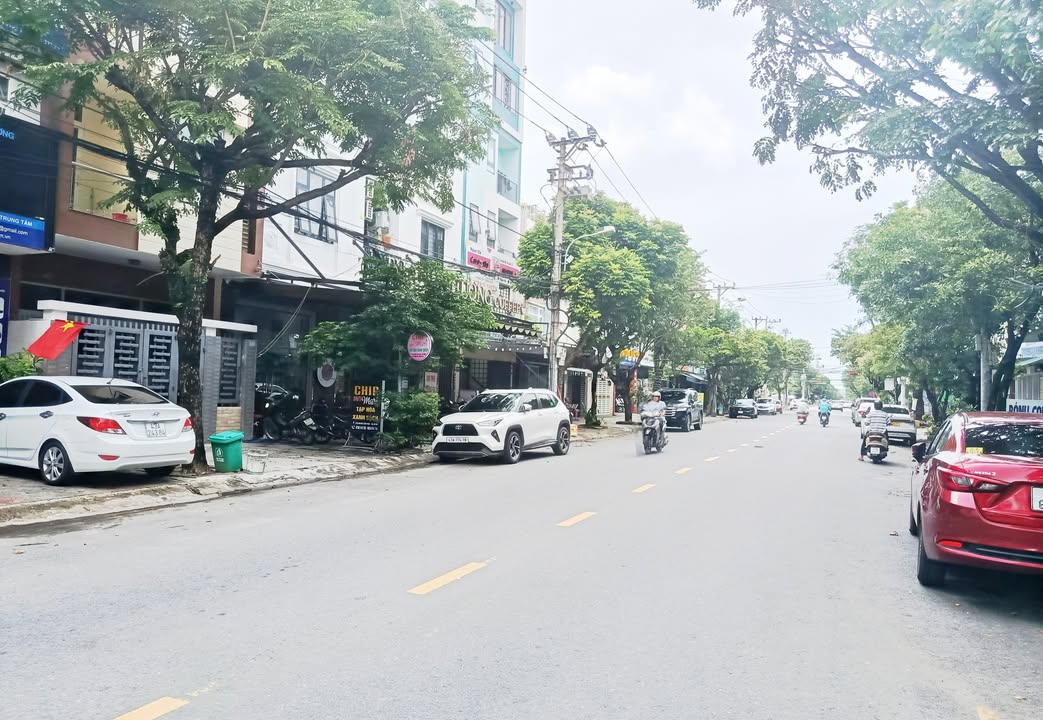 Cặp đất mặt tiền 10m tại Hòa Cường, Đà Nẵng, 180m² - Đầu tư sinh lời cao!