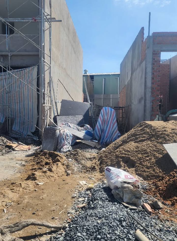 Đất thổ cư Tân Đông Hiệp 92m² giá 2.95 tỷ - Sổ đỏ chính chủ, vị trí đắc địa!