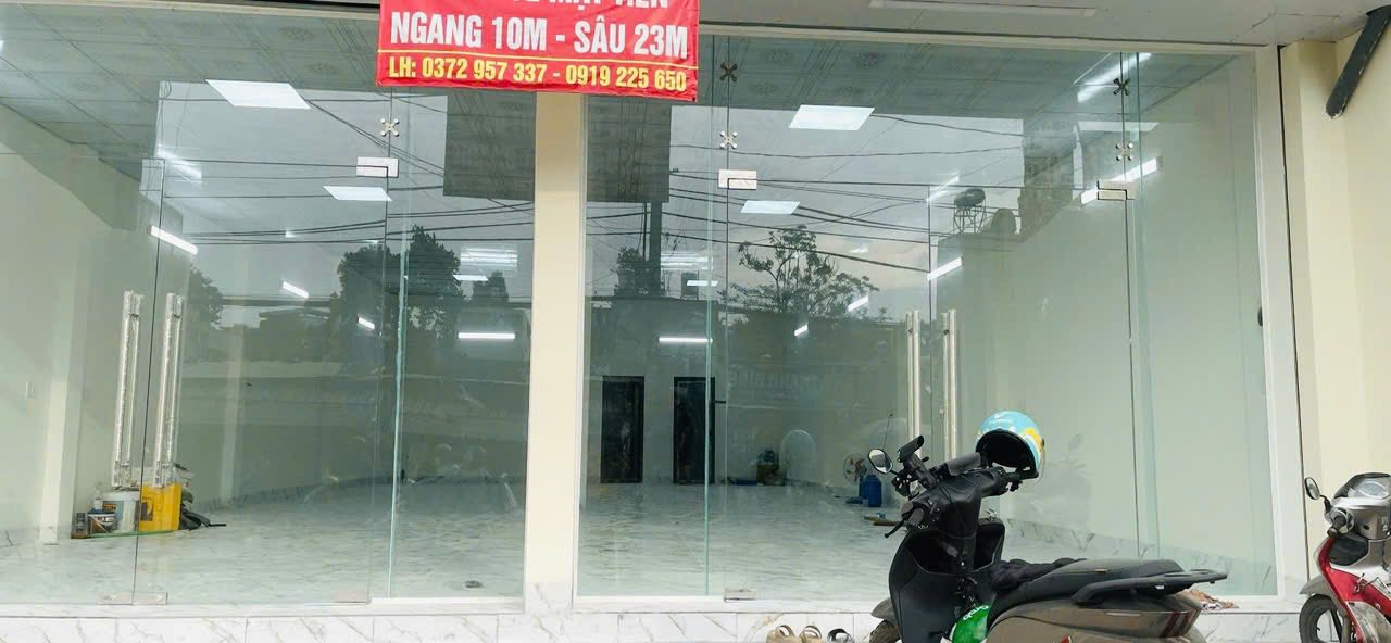 Cho thuê mặt tiền Hoàng Hữu Nam, Thủ Đức 230m² - Vị trí đắc địa cho kinh doanh!