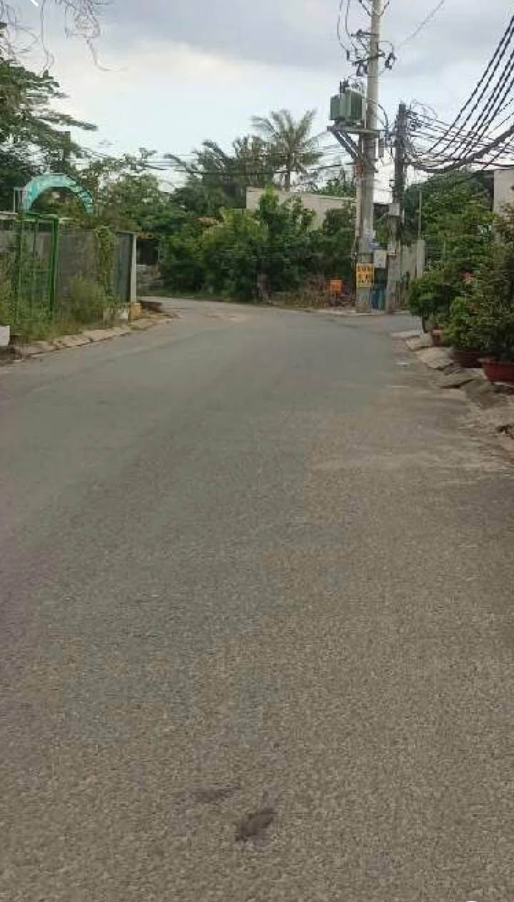 Đất nền Tăng Nhơn Phú A 1020m² giá chỉ 18 tỷ - Đường ô tô thuận tiện!