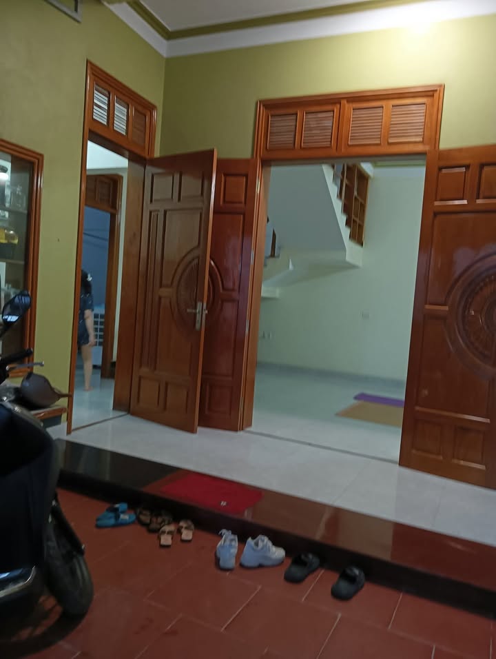 Nhà 2 tầng 3 phòng ngủ Quảng Tiến, Sầm Sơn 115m² - Gần đường Trần Hưng Đạo!