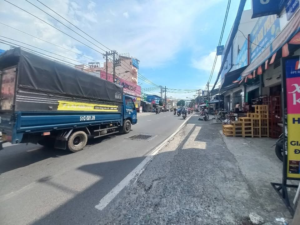 Đất nền Thủ Đức 57m² giá 5.3 tỷ - Bán gấp, hẻm xe hơi rộng!