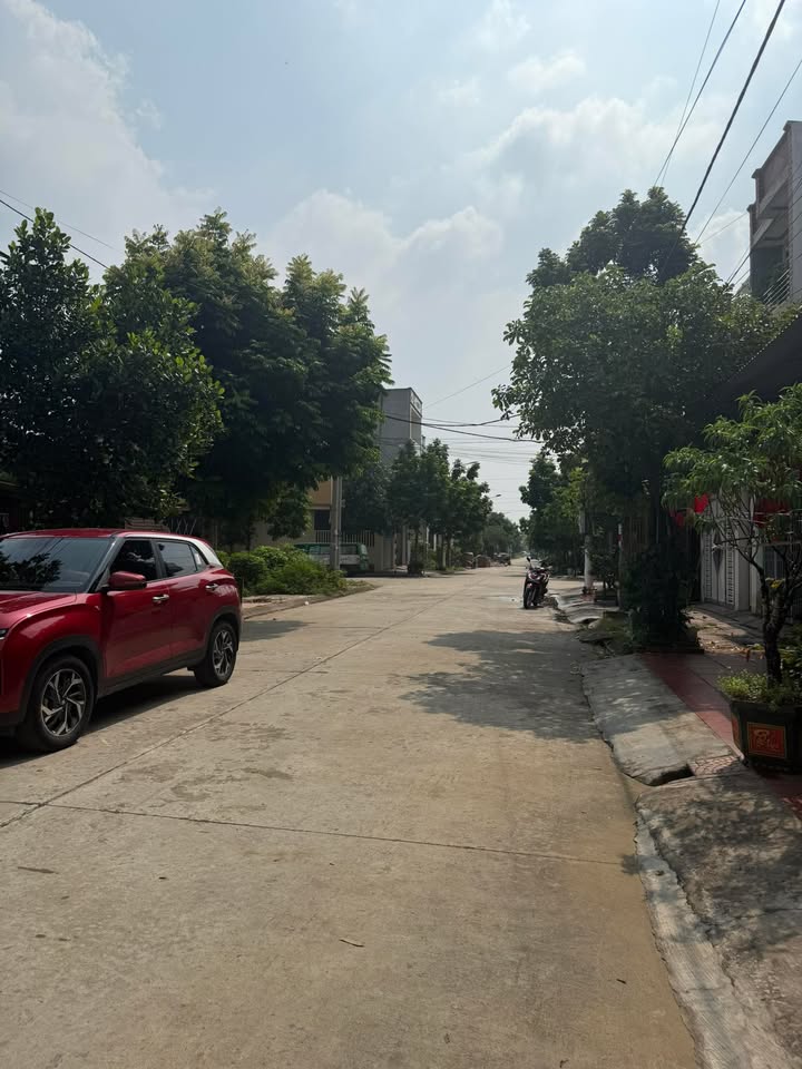 Nhà 3 tầng khu Giàn Chiếu, Tam Dương 100m² - Nhà mới xây đẹp lung linh!