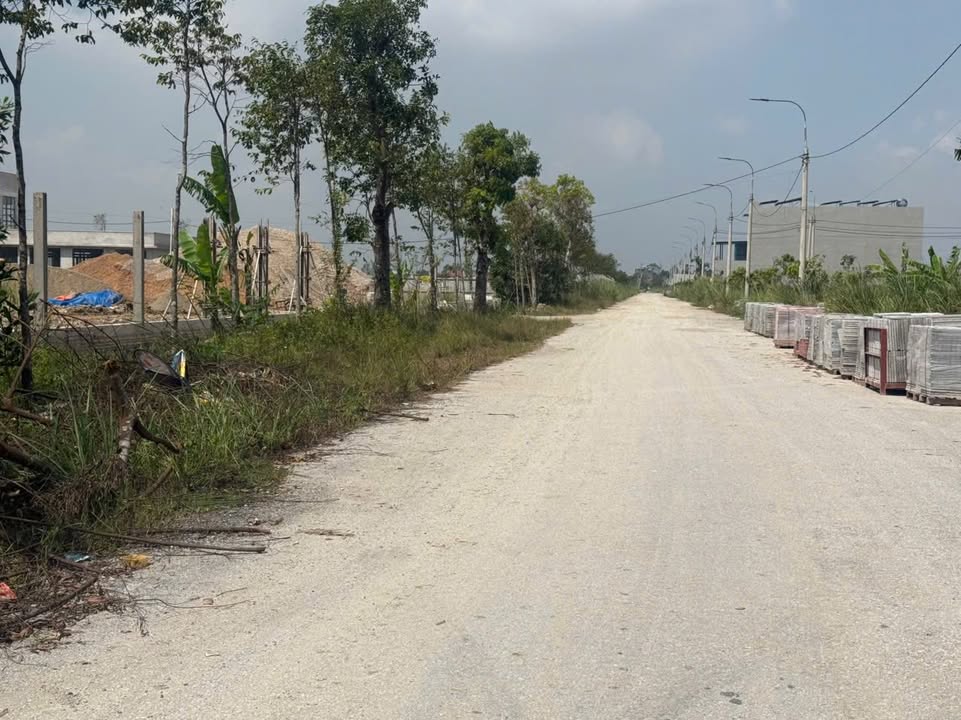 Lô đất 2 mặt tiền tại Quảng Trạch, 203m² chỉ 2 tỷ - Cơ hội đầu tư hấp dẫn!