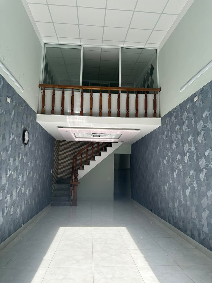 Nhà nguyên căn mặt tiền Bùi Thị Xuân 2PN giá 8 triệu - Không thể bỏ lỡ!