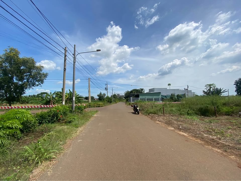 Đất nền 137m² xã Đất Đỏ - Giá chỉ 900 triệu, tiềm năng đầu tư cao!