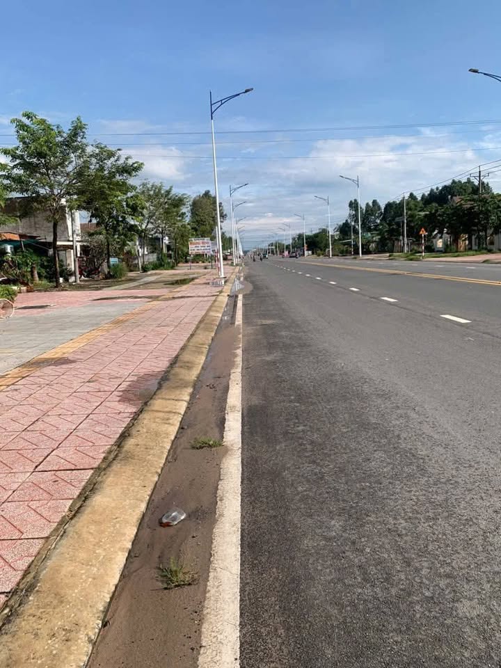 Đất mặt tiền Nguyễn Chí Thanh, Hòa Thành, Tây Ninh, 240m² - Cơ hội đầu tư sinh lời cao!