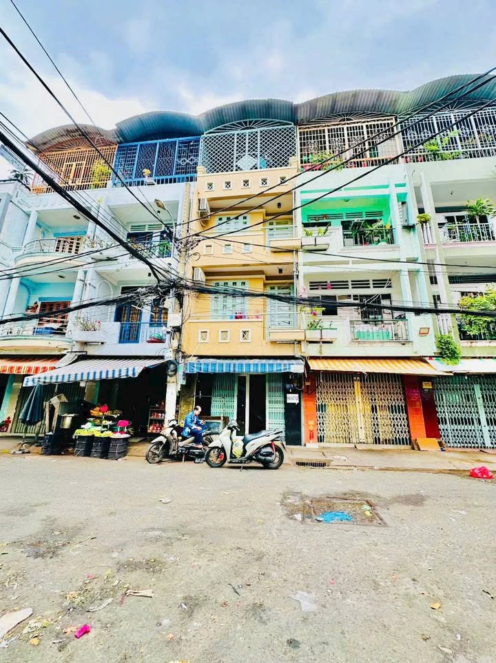 Nhà mặt tiền kinh doanh Chợ Bình Tiên, Quận 6, 41m², giá 8.4 tỷ - Đầu tư sinh lời!
