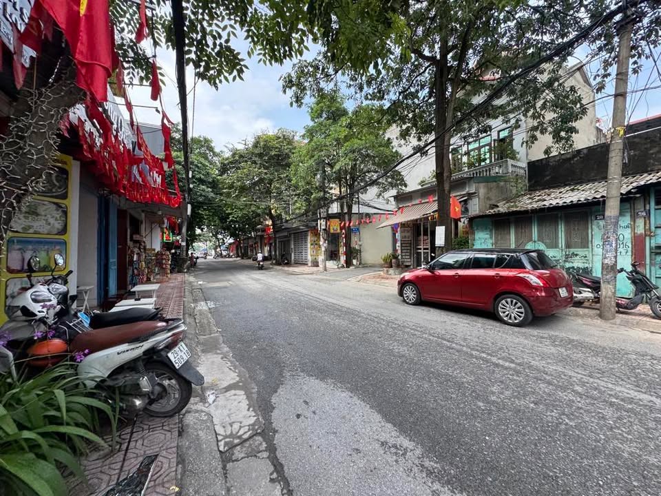 Nhà mặt phố Đức Giang – Long Biên 86m² giá thỏa thuận - Vị trí kinh doanh đỉnh cao!