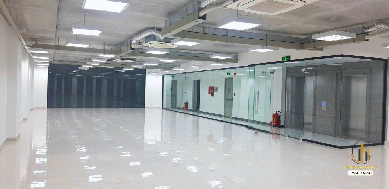 Văn phòng cho thuê tại Cửu Long, Tân Bình 58m² - Gần sân bay, giá tối ưu!