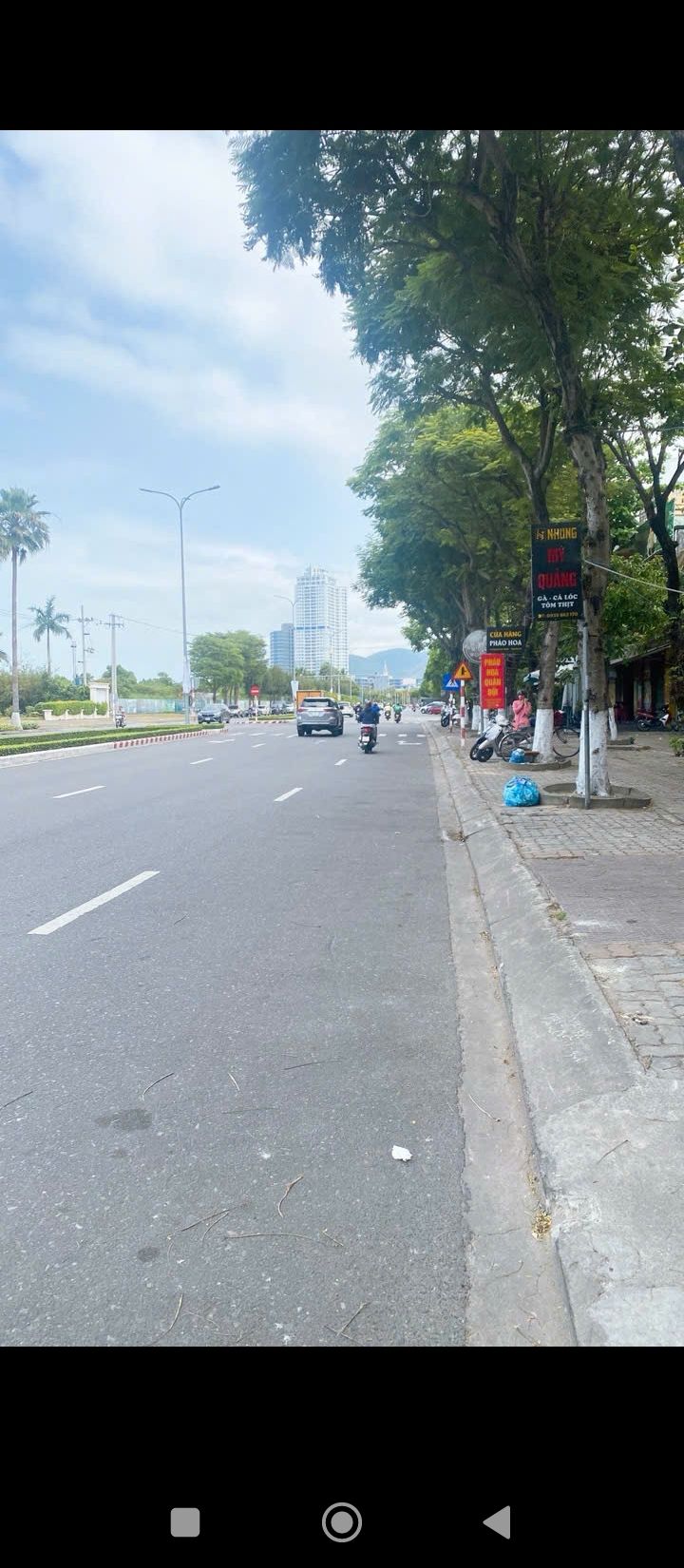 Nhà 3 tầng 2 mặt tiền Nguyễn Tất Thành & Thanh Hải - 1 tỷ - Đầu tư sinh lời ngay!