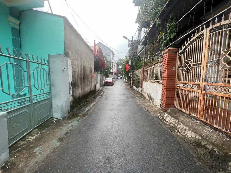 Nhà 2 tầng phường Thanh Miếu 73.8m² giá 3.25 tỷ - Vị trí đắc địa, ở ngay!