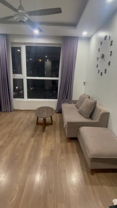 Căn hộ 3 phòng ngủ Chung cư Riverside Garden 15 triệu - Full nội thất, vào ở ngay!