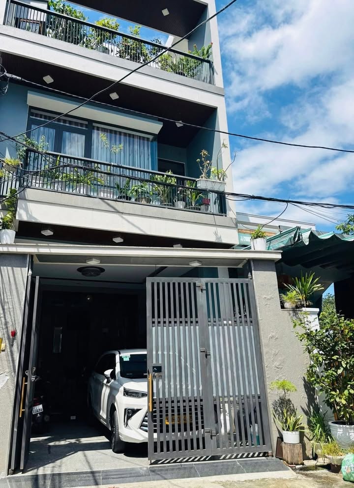 Nhà 3 tầng Cẩm Lệ Đà Nẵng 99m² giá thỏa thuận - Full nội thất cao cấp!