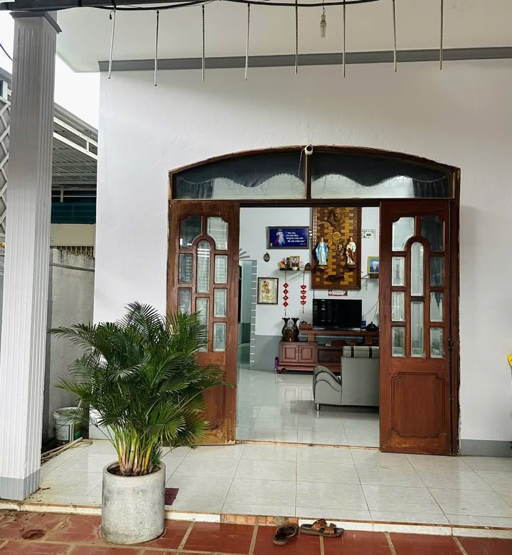 Nhà hẻm Y Wang, Buôn Ma Thuột 110m² giá 2.65 tỷ - An ninh và yên tĩnh!