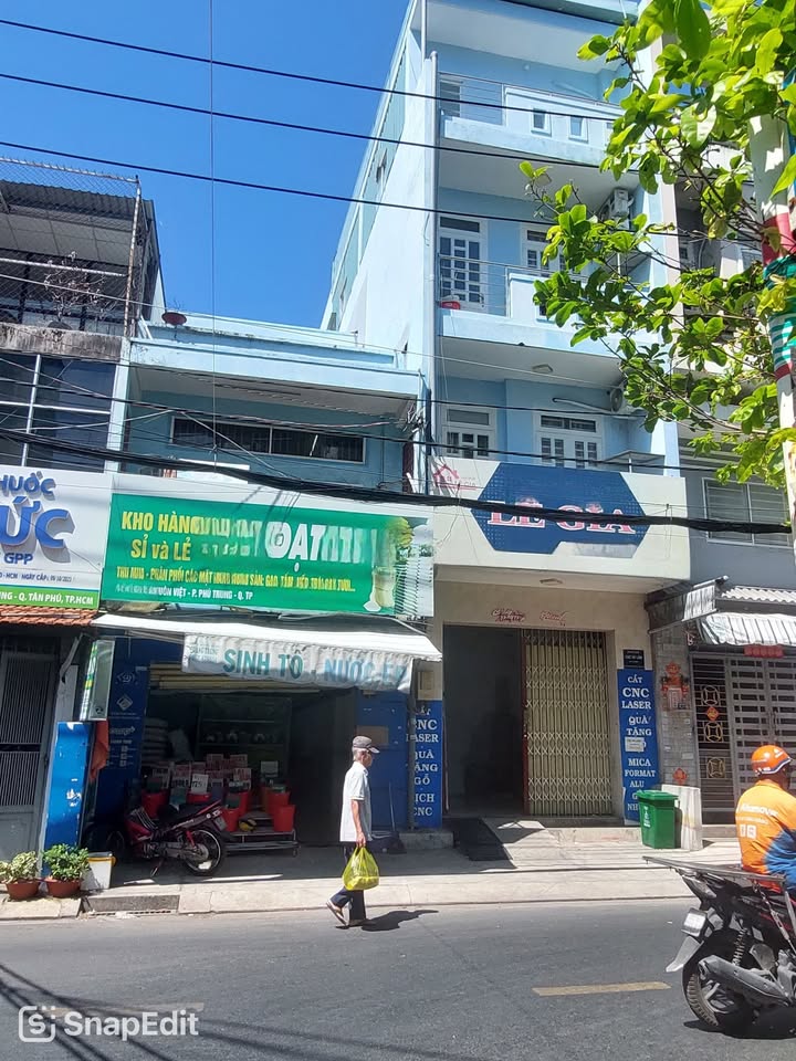 Nhà mặt tiền đường Khuông Việt, quận Tân Phú 176m² giá 19.5 tỷ - Đầu tư sinh lời ngay!