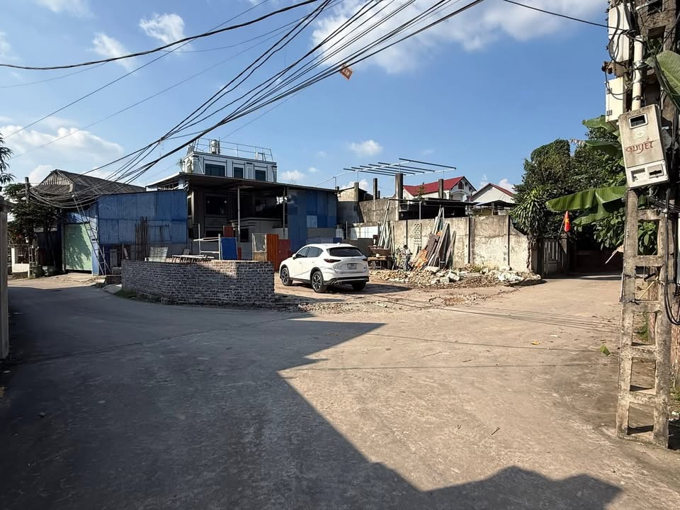 Đất nền Nam Tiến, Phổ Yên 100m² giá 1.5 tỷ - Gần quảng trường chỉ 2 phút!