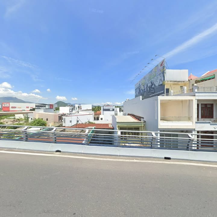 Nhà góc 2 mặt hẻm 23/10 Nha Trang 35m² giá 2.55 tỷ - Tiềm năng đầu tư lớn!