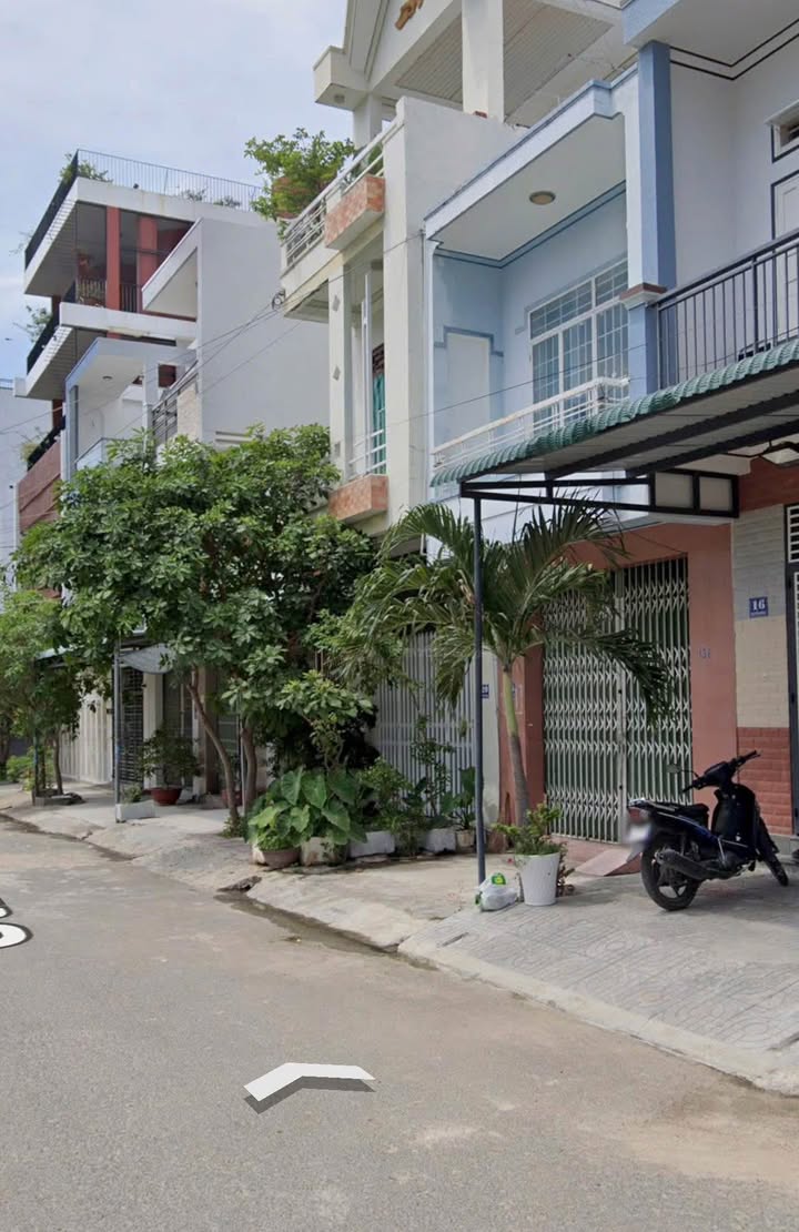 Nhà 2 tầng đường Nguyễn Khoái, Nha Trang 60m² giá 5.2 tỷ - Gần biển, tiện ích đầy đủ!