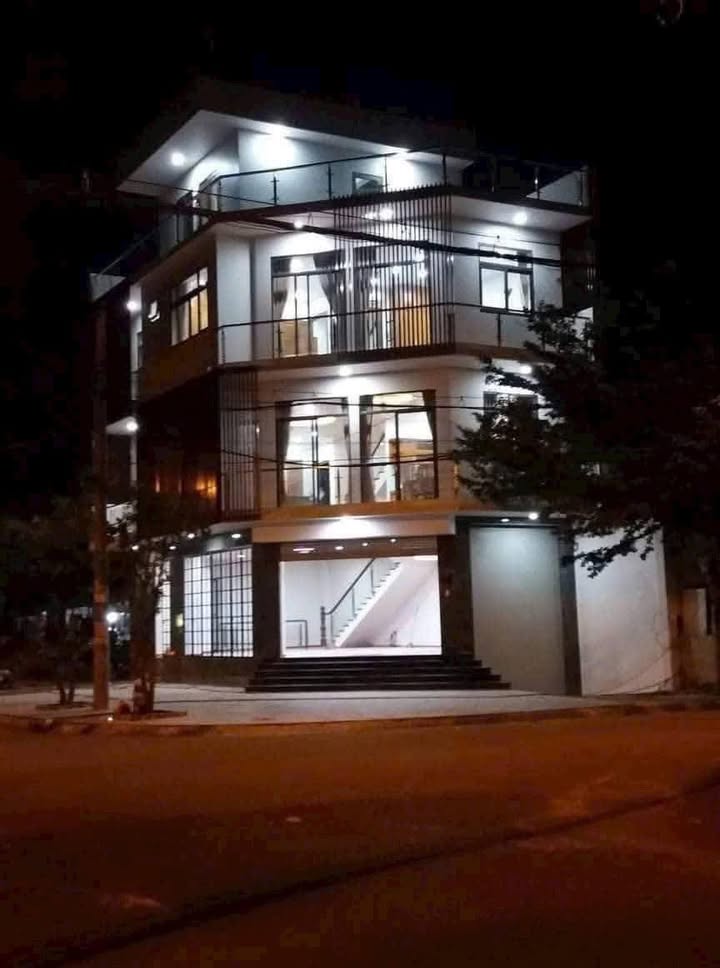 Bán biệt thự hai mặt tiền KDC Vĩnh Lộc, Bình Tân 365m² - Kinh doanh thuận lợi!