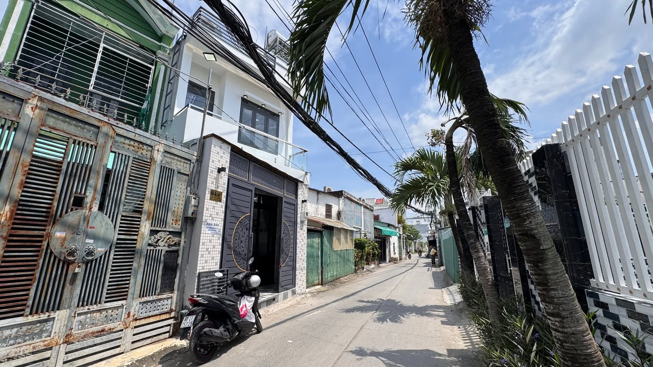 Bán nhà mặt tiền hẻm 96 Đào Tông Nguyên, Phú Xuân, Nhà Bè 41m² - Nhà mới 100%