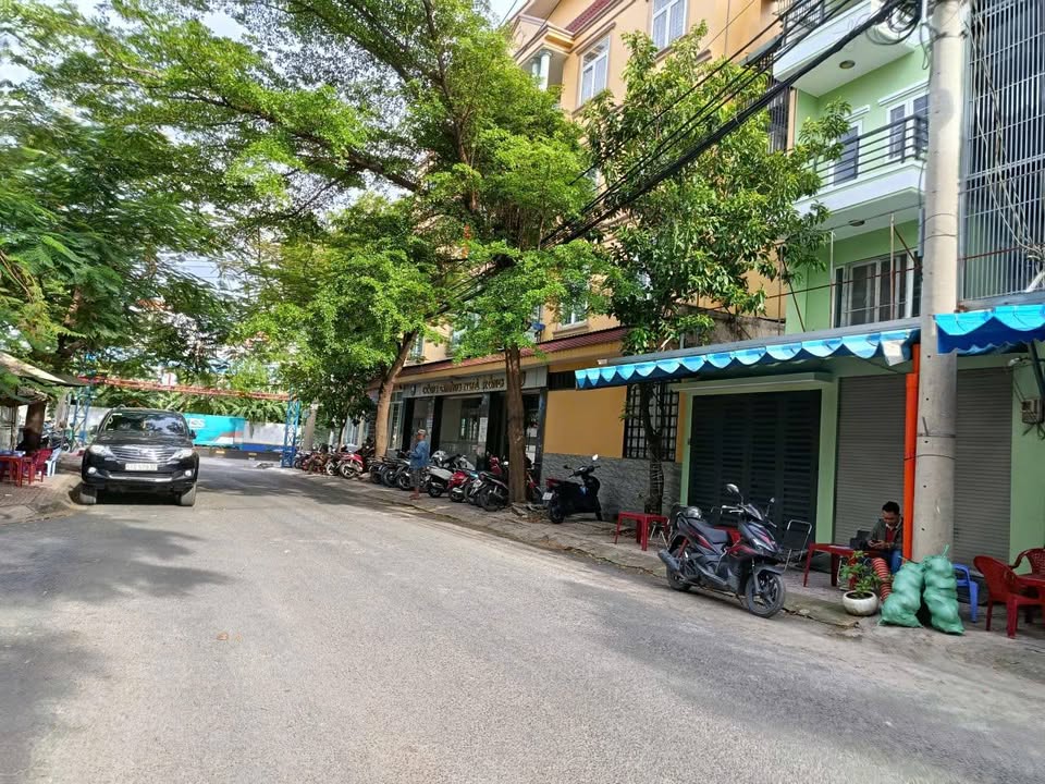 Nhà 4 tầng đường Lê Thị Riêng, Thới An, Quận 12, 113m² - Giá chỉ 13.9 tỷ thương lượng!