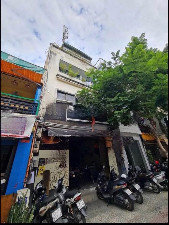 Cho thuê nguyên căn mặt tiền Nguyễn Cảnh Chân, Quận 1 - Kinh doanh tự do ngay!