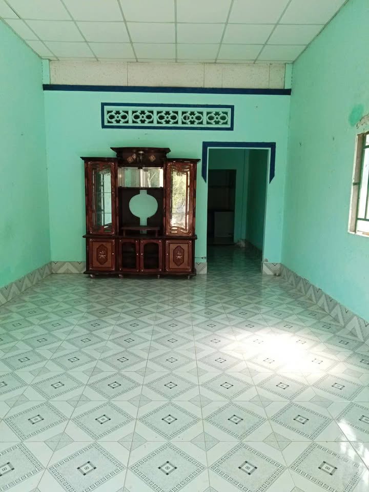 Nhà cấp 4 100m² giá 600 triệu - Cơ hội tốt cho người mua!