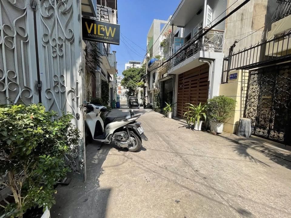 Nhà bán Phường 2 Tân Bình 39m² giá 6 tỷ - Nội thất đầy đủ, gần sân bay!