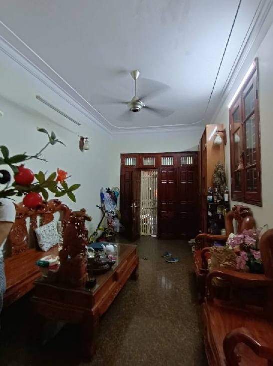 Nhà phố Hà Cầu, Hà Đông 47m² giá 1 tỷ - Ô tô đỗ cửa, tiện ích đầy đủ!