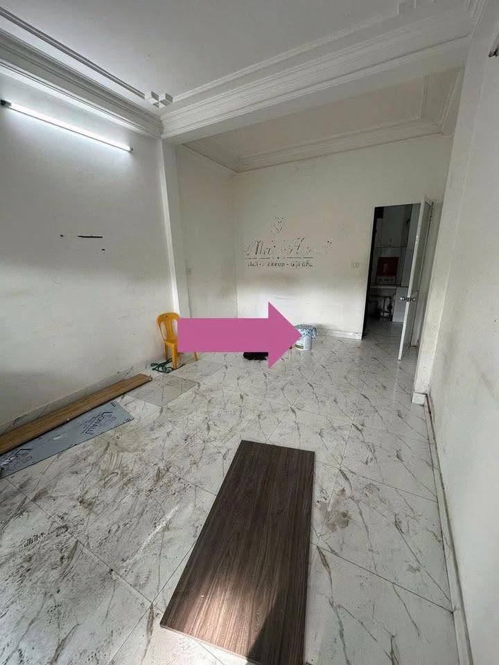 Nhà mặt tiền cho thuê tại đường Láng, Đống Đa 30m² - Kinh doanh thuận lợi!