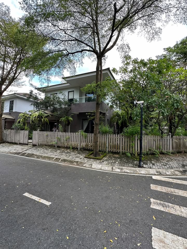 Biệt thự vườn Khu Mizuki, Bình Hưng, Bình Chánh 206m² giá 17.9 tỷ - Căn góc 2 mặt tiền đẳng cấp!