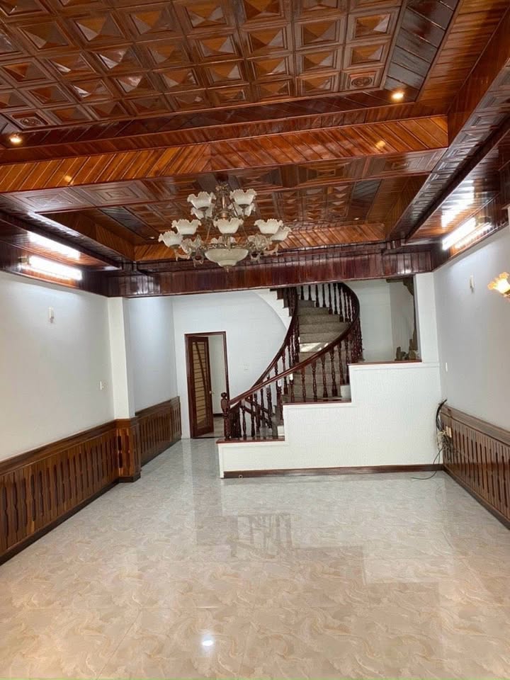 Nhà 4 tầng đường Hà Huy Tập, Thanh Khê, Đà Nẵng 98m² giá 13.15 tỷ - Thiết kế hiện đại, gần biển