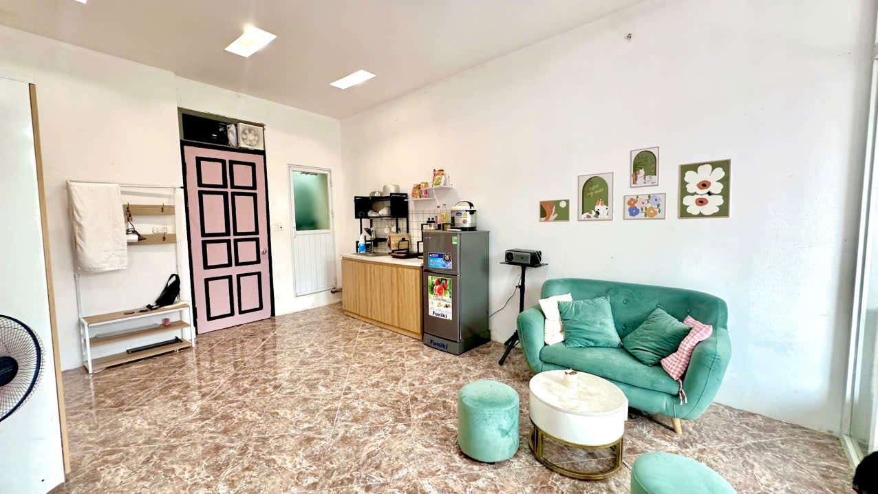 Phòng cho thuê mặt phố Phó Đức Chính, Ba Đình 6 triệu - Nội thất đầy đủ, vào ở ngay!