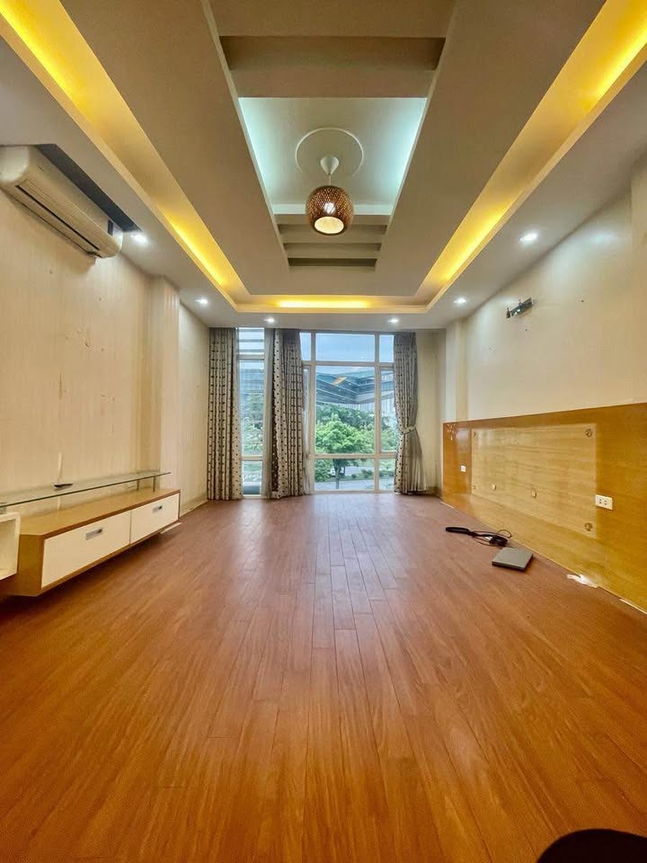 Nhà mặt phố Đỗ Đức Dục, Nam Từ Liêm 39m² giá 22 tỷ - Đầu tư sinh lời tốt!