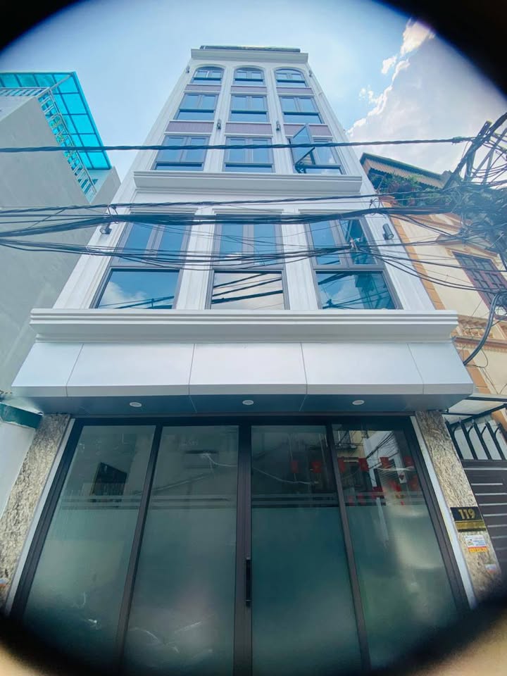 Nhà 6 tầng Định Công 33m² giá Thỏa thuận - Lô góc, view hồ tuyệt đẹp!