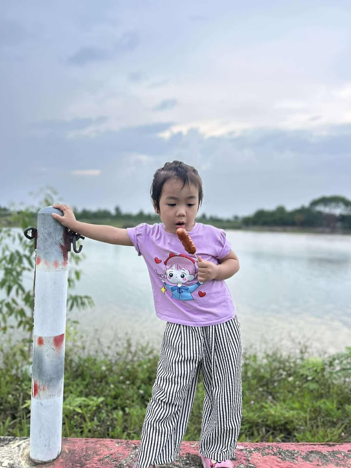 Đất nền Bình Phú Thạch Thất 50m² giá 2 tỷ - Đường to thoáng, tiện ích đầy đủ!