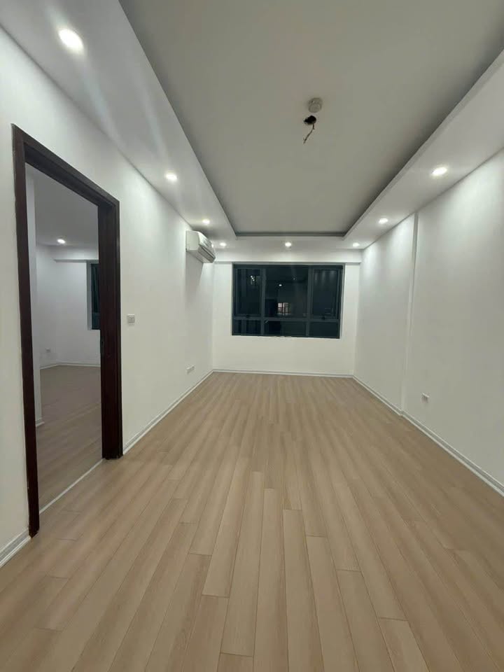Căn hộ 2PN HH Thái Hà 74m² giá 6 tỷ - Thiết kế hiện đại, đầy đủ nội thất!